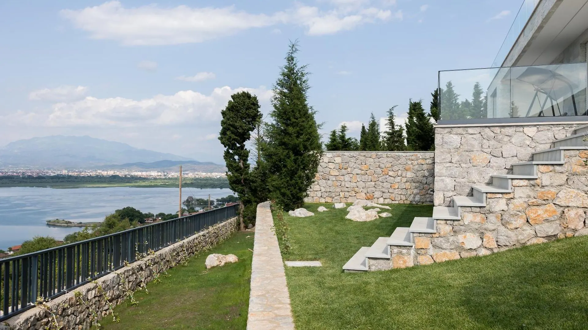 The Luxury Villa Shiroka